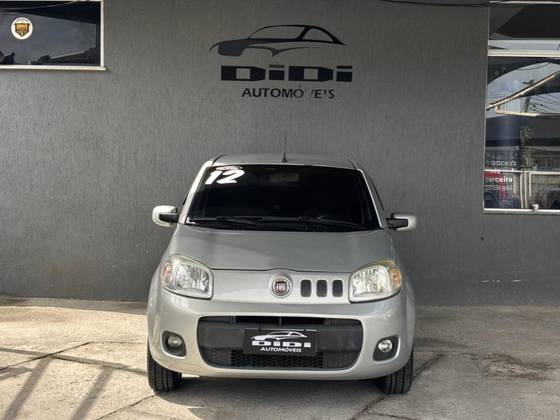 FIAT UNO 1.0 VIVACE 8V FLEX 4P MANUAL FIAT UNO 1.0 VIVACE 8V FLEX 4P MANUAL